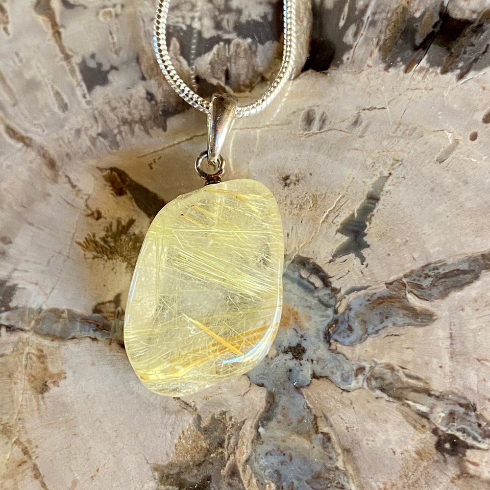 ✨Golden Rutile Quartz Pendant Necklace – 18” Sterling Silver Chain ✨